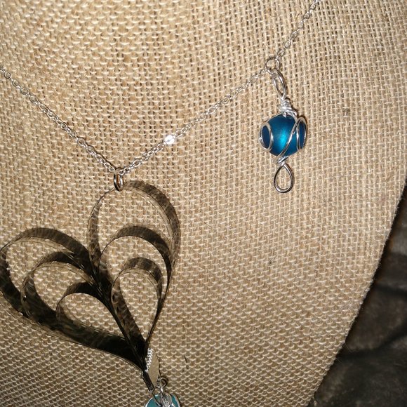 Necklace - Picture 3 of 6